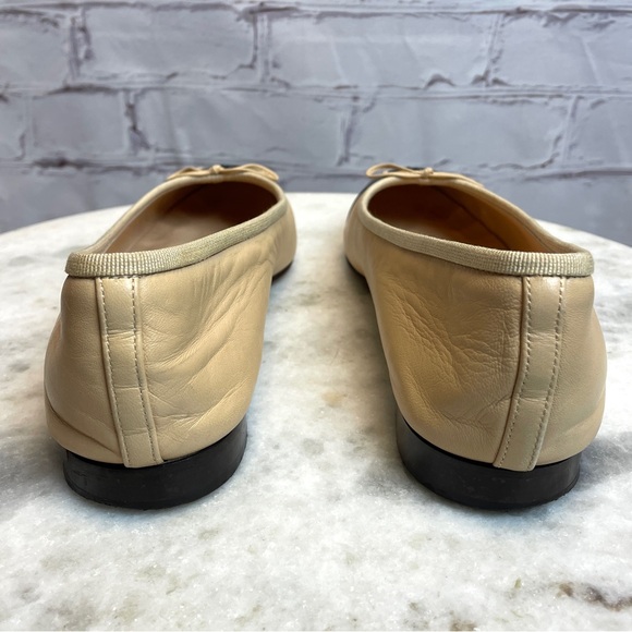 Chanel CC Cap Toe Flats - Picture 3 of 11
